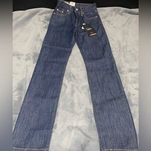 BRAND NEW 501 LEVI JEANS